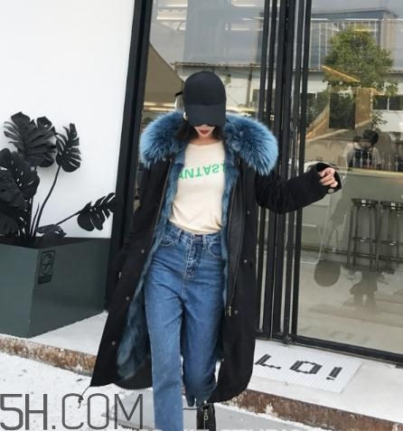 黑色派克服怎么搭配？黑色派克大衣搭配圖