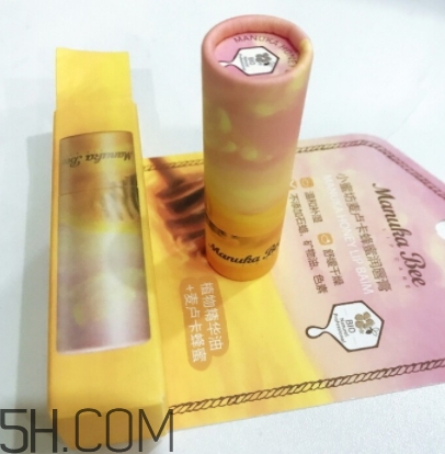 小蜜坊唇膏好用嗎？小蜜坊唇膏評測