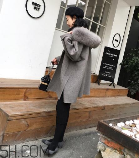 羊駝絨大衣暖和嗎？羊駝絨大衣和羽絨服哪個暖和？