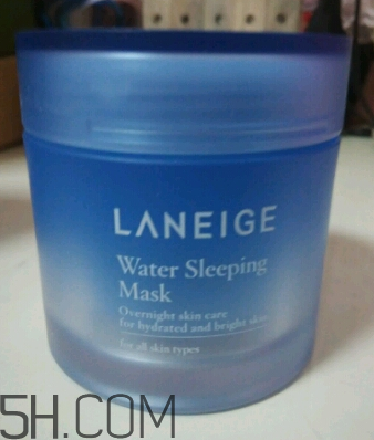 蘭芝睡眠面膜油不油？適合什么膚質？