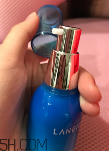 蘭芝補水小藍瓶是乳液嗎？用在哪一步？