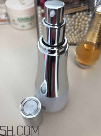 sum37度呼吸保濕乳油不油？適合什么膚質(zhì)？
