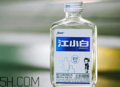 江小白和云小白的區別 江小白和云小白哪個好