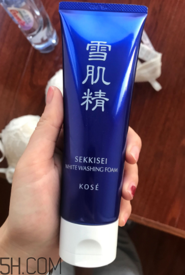 雪肌精洗面奶哪款適合敏感皮？哪款適合干皮？