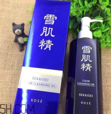 雪肌精卸妝油糊眼睛嗎？雪肌精卸妝油悶痘嗎？