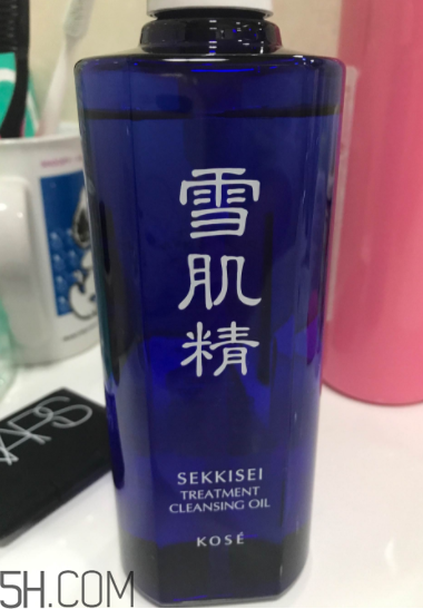 雪肌精卸妝油可以卸眼妝嗎？雪肌精卸妝油乳化快嗎？