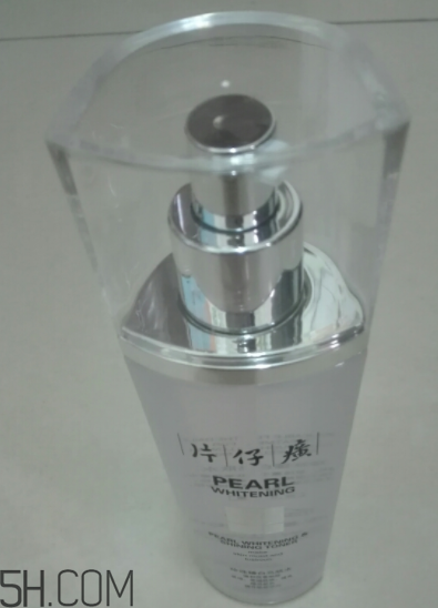 片仔癀珍珠亮膚水適合油皮嗎？適合夏季嗎？