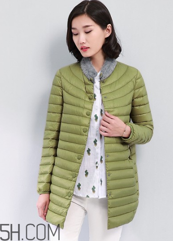 女裝羽絨服怎么保養(yǎng)？輕薄羽絨服怎么搭配？