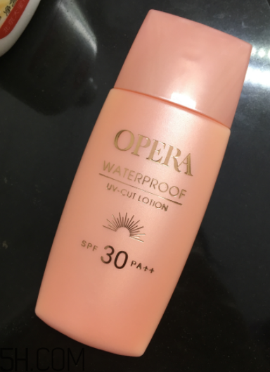 Opera防曬霜防水嗎？Opera防曬霜防汗嗎？