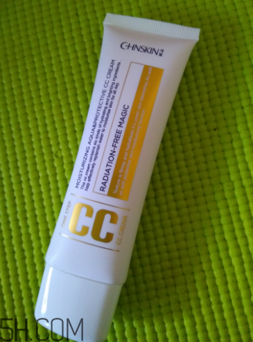 瓷肌CC霜使用心得 瓷肌CC霜適合膚質