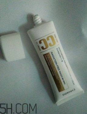 瓷肌CC霜使用心得 瓷肌CC霜適合膚質