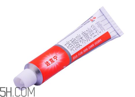 達克寧能治灰指甲嗎？達克寧能擦臉嗎？