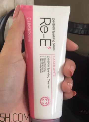 瓷肌晶透雪肌潔面乳可以卸妝嗎？清潔力如何？