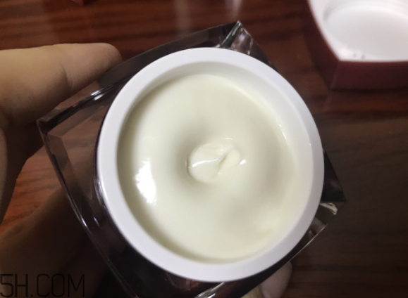 京城之霜為什么乳化之后才涂抹？京城之霜怎么用？