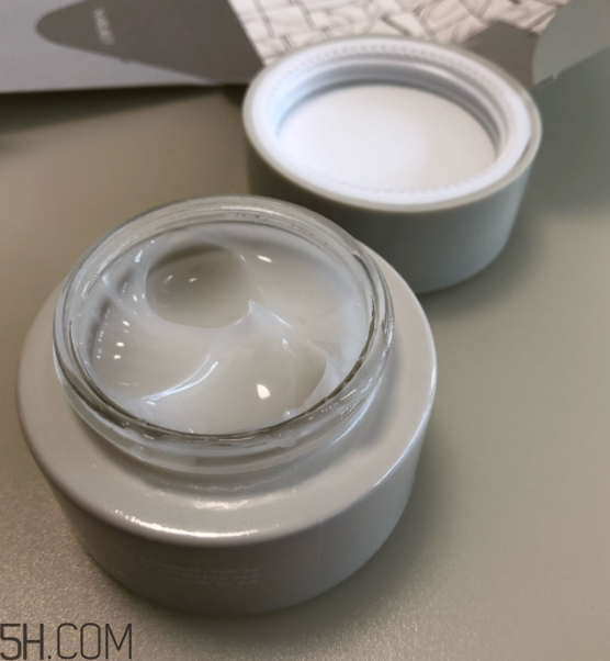 牛爾白玉蘭凍膜什么功效？牛爾白玉蘭凍膜熟齡肌適合嗎？