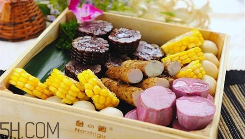冬季飲食的注意事項(xiàng)是什么？冬季下雪天該如何穿衣？