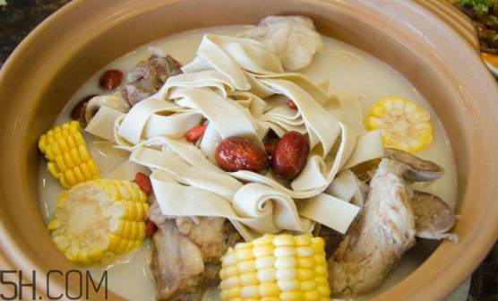 喝湯為啥比吃肉更容易長(zhǎng)膘？吃肉比喝湯更有利于健康