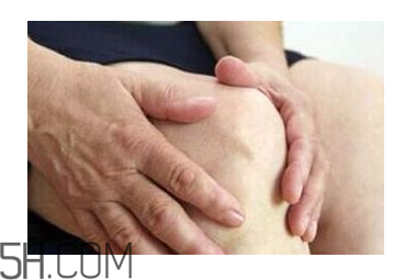 為什么胖子愛得膝關節(jié)炎？肥胖加重了關節(jié)面的負擔