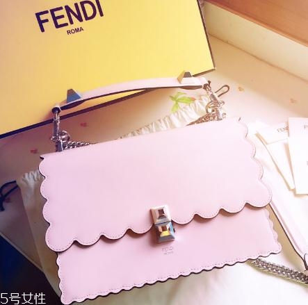 fendi包包多少錢？經典的意大利老牌包包