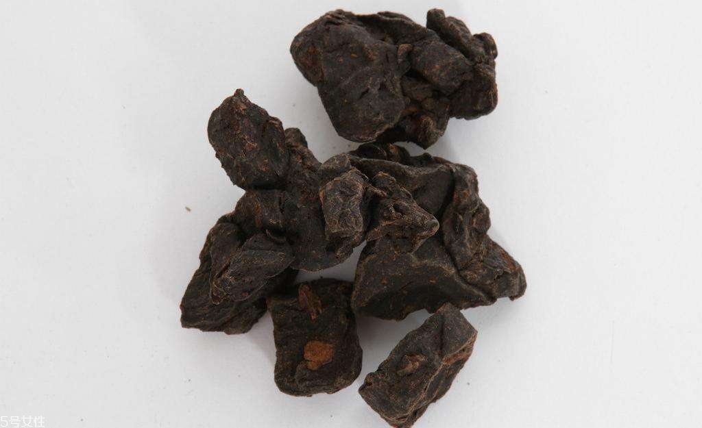 哪些中草藥可以當菜吃？最常見的是這三種