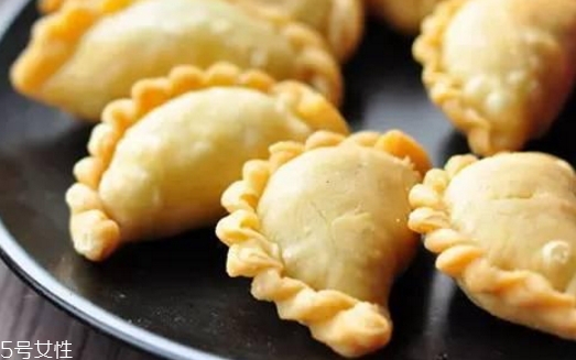 炸油角的面怎么和？用生面還是燙面你知道嗎？