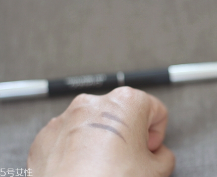 自然堂眉筆怎么樣？來看看眉筆的質量