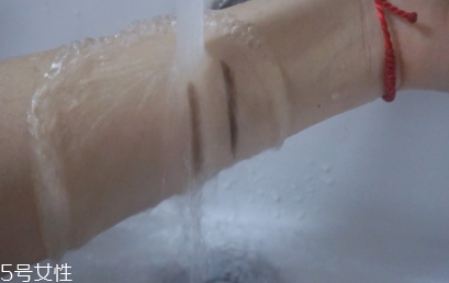 自然堂眉筆怎么樣？來看看眉筆的質量