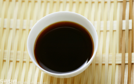 激光點痣碰水了怎么辦？激光點痣后不要吃感光食物