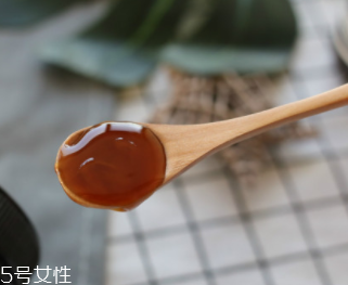 麥盧卡蜂蜜有什么驚人功能？內服外敷功能強大