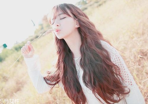 脖子后面有痣好嗎？激光冷凍祛痣易導(dǎo)致癌變