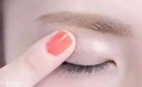 兔子腮紅怎么畫才可愛(ài)？中年少女必備腮紅畫技