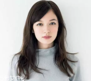 M型短劉海適合什么臉型？幫助大臉遮住大額頭