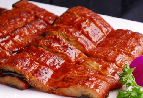鰻魚什么季節吃 夏季正值吃鰻魚的季節