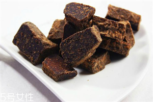 黑糖為什么比紅糖貴？經期吃紅糖好還是黑糖好？