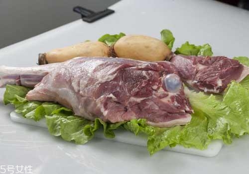 凍了一年的肉能吃嗎？請謹慎食用