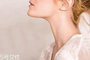 頸紋可以消除嗎？醫美方法最靠譜