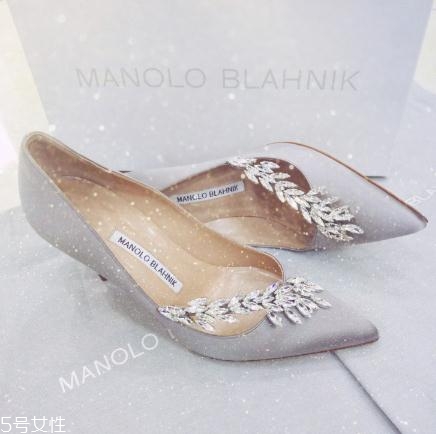manolo blahnik是什么檔次？世界上最優美的高跟鞋