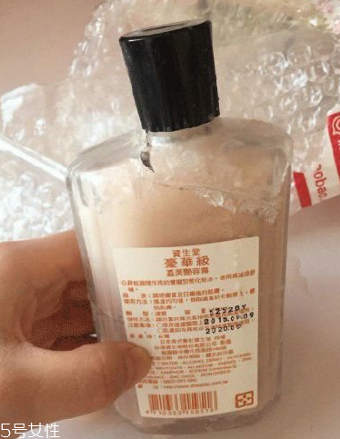 化妝品凍僵了還有效果嗎？美白產品別用了