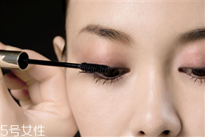 內(nèi)眼線會傷眼睛嗎？九種可愛的眼線畫法