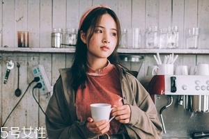 絲白祛斑軟膏多久見效？三個(gè)療程效果更佳