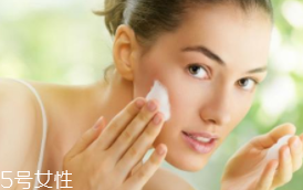 硅膠的潔面儀好用嗎？不要使用過多