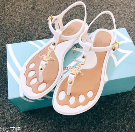 melissa果凍鞋好穿嗎？當下最時髦的鞋子