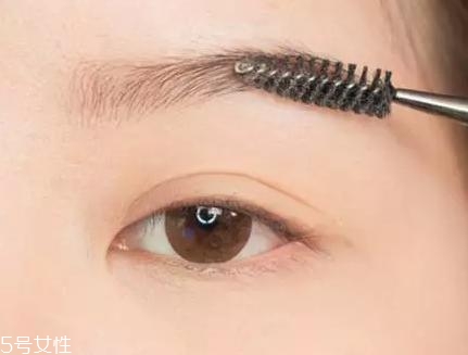 網(wǎng)紅的妝都是怎么化的？論女生眼妝的重要性