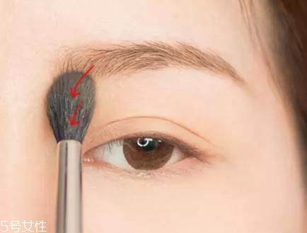 網(wǎng)紅的妝都是怎么化的？論女生眼妝的重要性