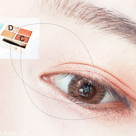 名創(chuàng)優(yōu)品眼影好用嗎？韓系貓眼妝的畫法