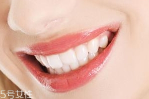 牙線和漱口水是否必要？抑菌護(hù)牙好習(xí)慣