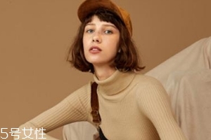 冬天內(nèi)搭怎么穿？一件毛衣搞定冬天內(nèi)搭難題