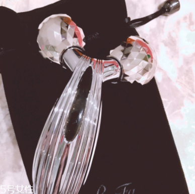 范爺同款Rafa按摩滾輪需要插電嗎？太陽能發電