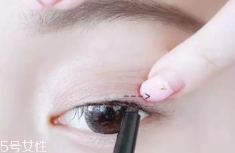 眼線液筆可以畫內眼線嗎？
