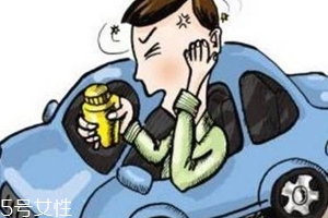 春節回家暈車怎么辦？別吃東西聞橘皮